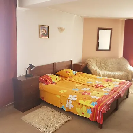 Hotel Chаrdatsite Hotel 3*